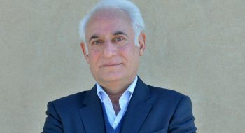 احمد صادقیان بنیانگذار شرکت تولیدی تک ماکارون و فرش خاطره کویر یزد